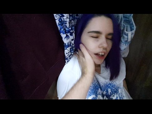 ❤️ Hittade min syster i garderoben och hjälpte henne att komma ❤❌ Porno at sv.javarchive.top